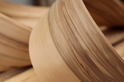 Натуральный шпон Орех сатиновый (Red Gum) Натуральный шпон Орех сатиновый (Red Gum)