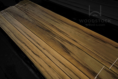 Натуральный шпон Орех сатиновый Choco