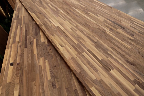 Мебельный щит из Ореха американского LOFT 20x1220x2440 мм Мебельный щит из Ореха американского LOFT 20x1220x2440 мм