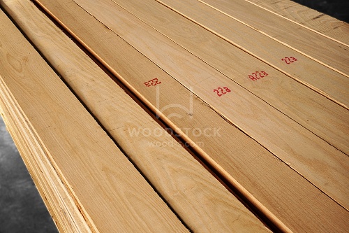 Пиломатериалы Дуб американский 26 мм Пиломатериалы Дуб американский 26 мм