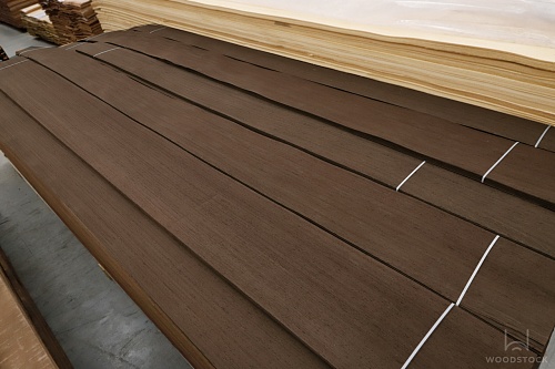 Натуральный шпон Венге Натуральный шпон Венге