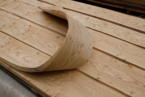 Натуральный шпон Дуб Swirl (Pepper) Натуральный шпон Дуб Swirl (Pepper)