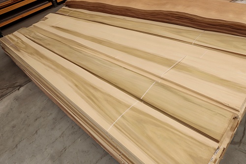 Натуральный шпон Тулипвуд Натуральный шпон Тулипвуд